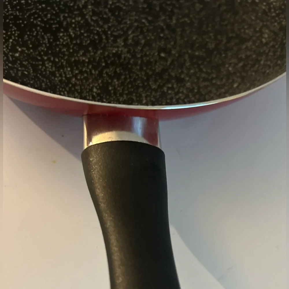 Naturapiu 11 Inch Nonstick Frying Pan Made in Italy Stone Speckle, red outer new